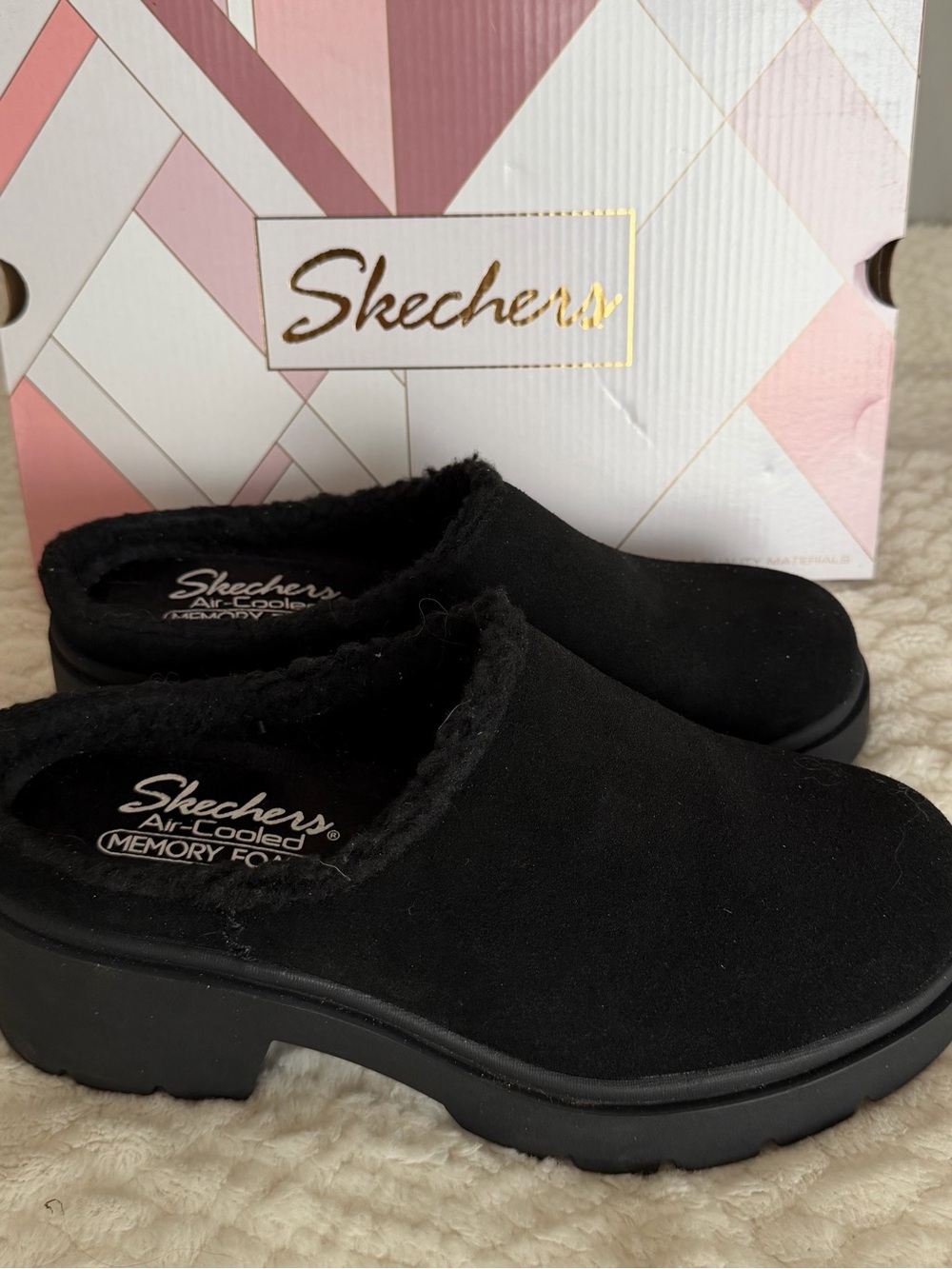 Skechers Cozy City Black Fleece-Lined Slip-On Clog
